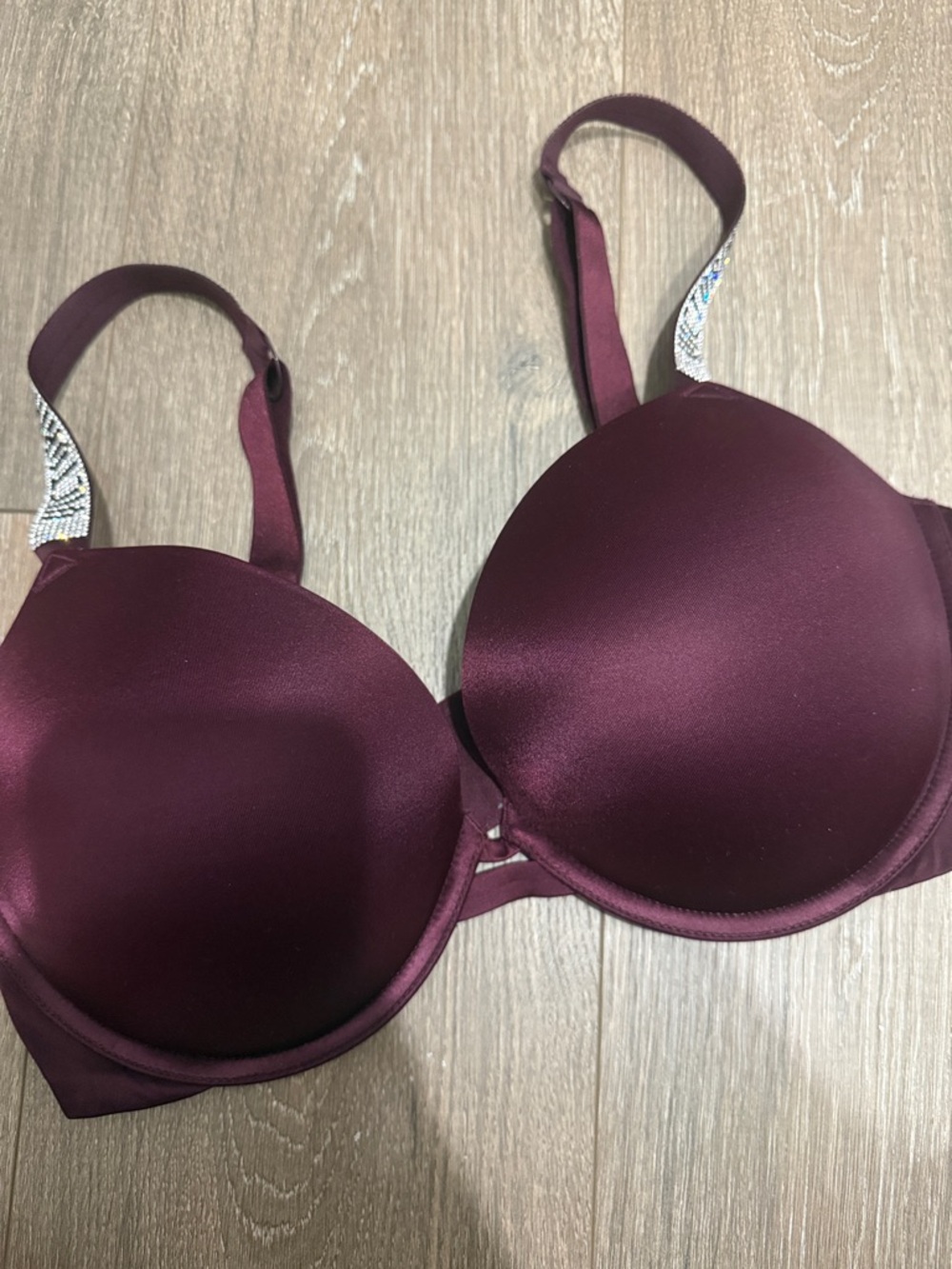 Victoria’s Secret Very Sexy Push up Bra shine strap 36DD